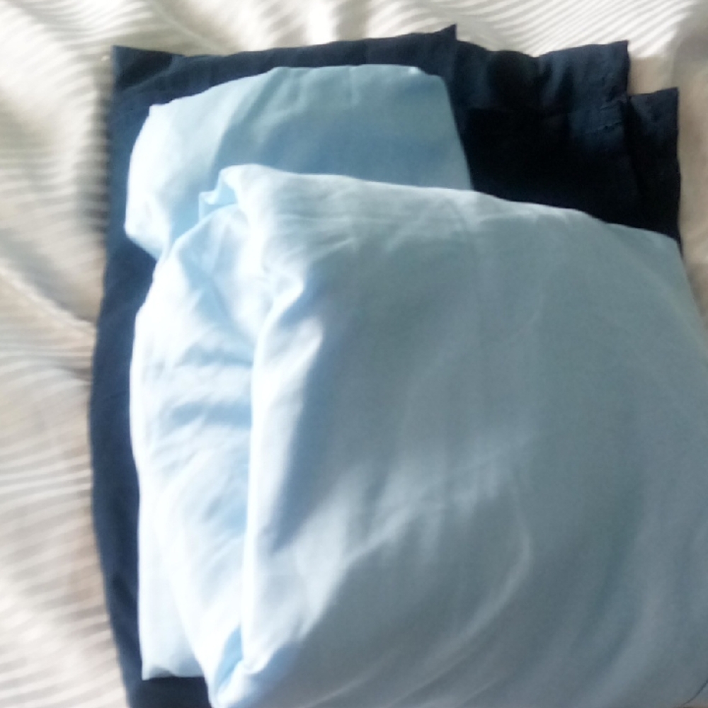 Light Blue and Black Bedding Set